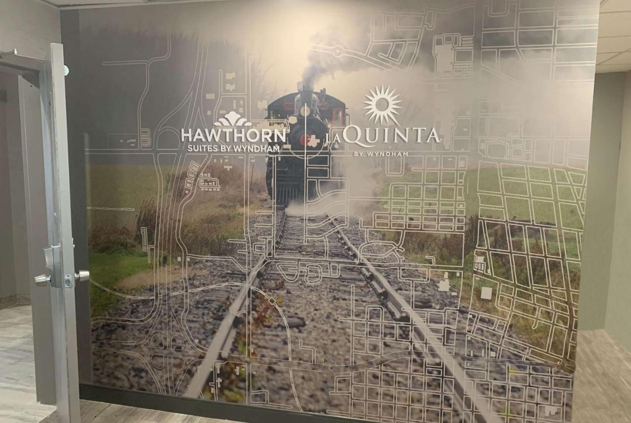 La Quinta Inn & Suites By Wyndham アードモア エクステリア 写真