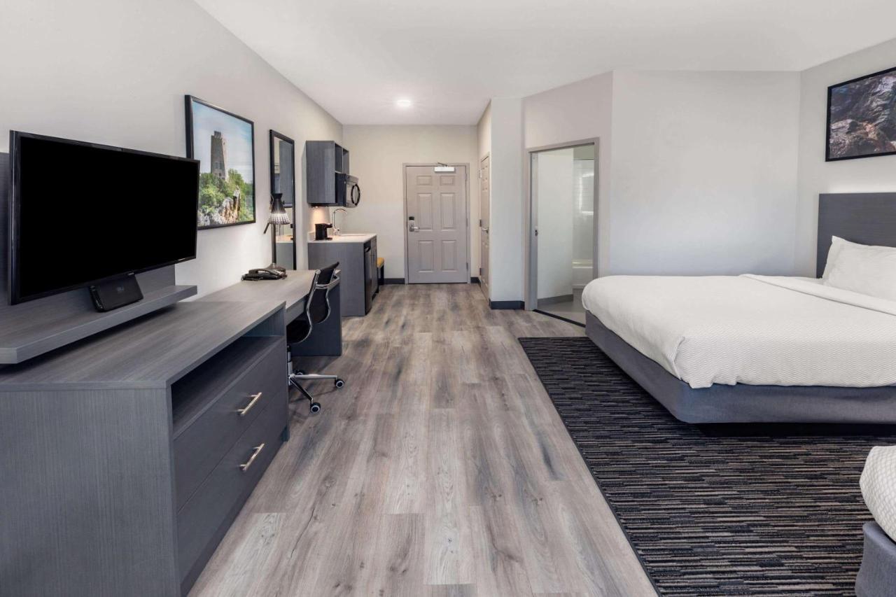 La Quinta Inn & Suites By Wyndham アードモア エクステリア 写真