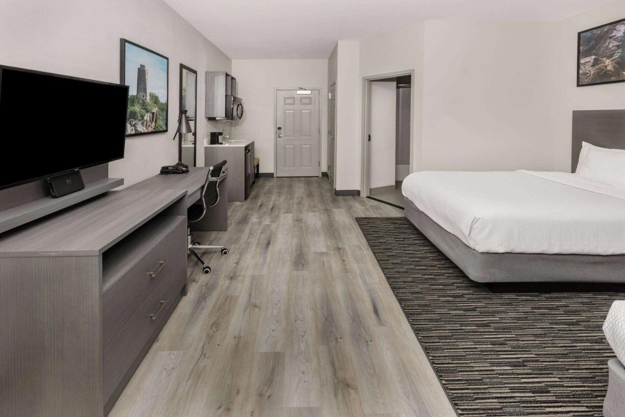 La Quinta Inn & Suites By Wyndham アードモア エクステリア 写真